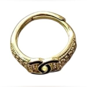 Luxurious Gold-tone Women's Ring CC Style Fashion Jewelry